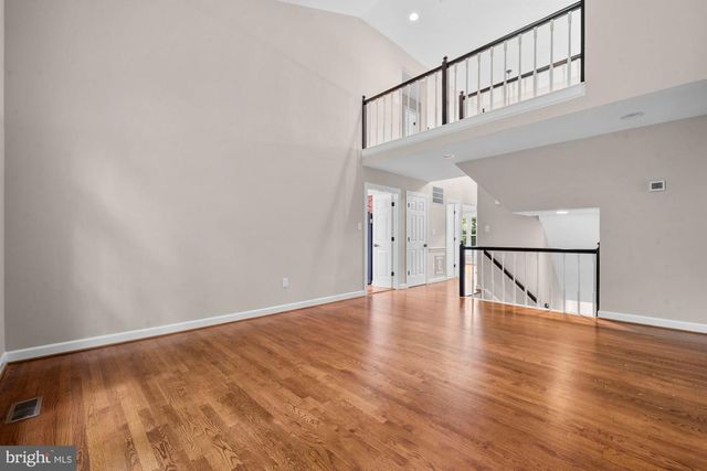 3272 HISTORY DR, Oakton, VA 22124