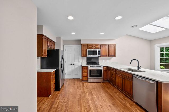 3272 HISTORY DR, Oakton, VA 22124