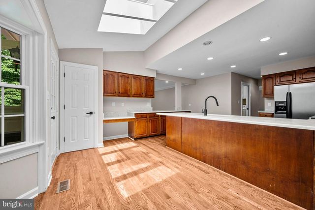 3272 HISTORY DR, Oakton, VA 22124