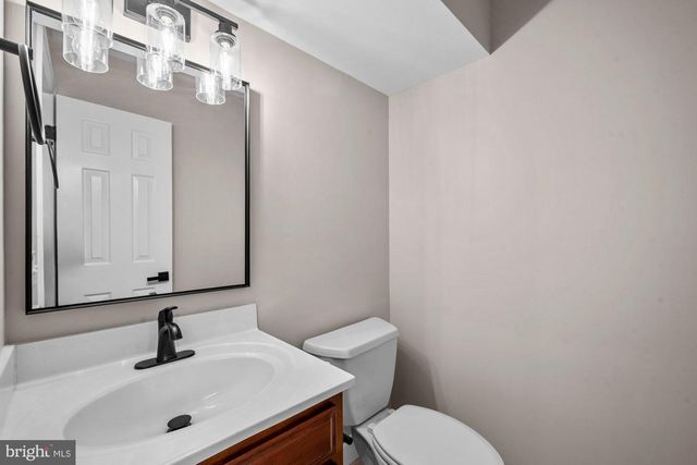 3272 HISTORY DR, Oakton, VA 22124