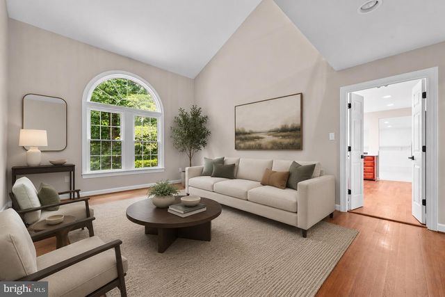 3272 HISTORY DR, Oakton, VA 22124