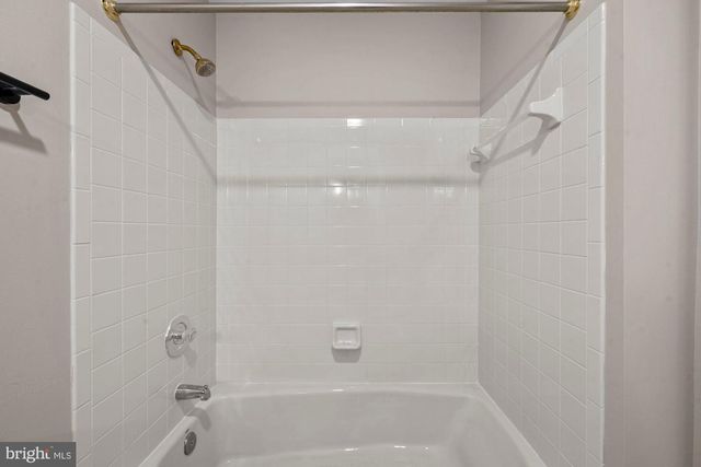3272 HISTORY DR, Oakton, VA 22124