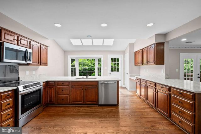 3272 HISTORY DR, Oakton, VA 22124