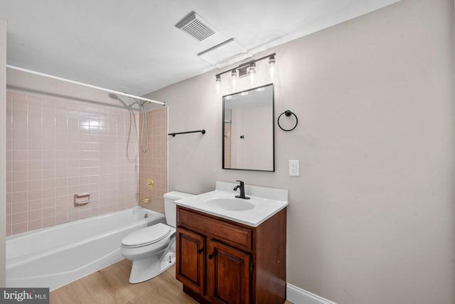 3272 HISTORY DR, Oakton, VA 22124