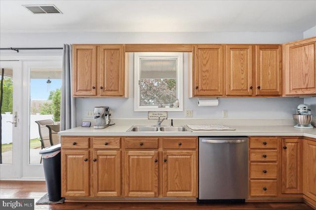 1145 PROGRESS RD, Chambersburg, PA 17201