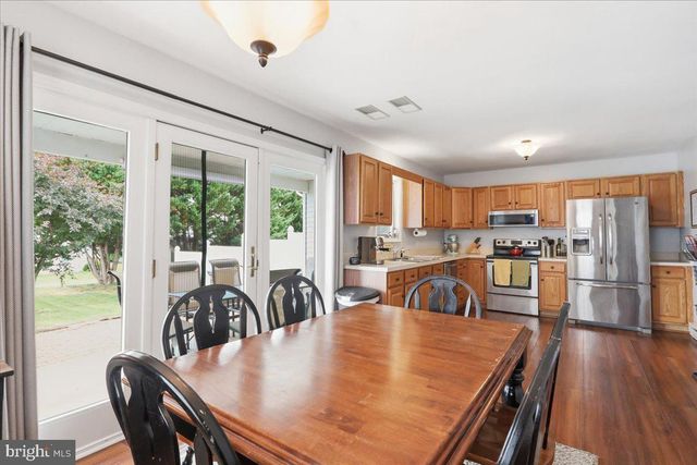 1145 PROGRESS RD, Chambersburg, PA 17201