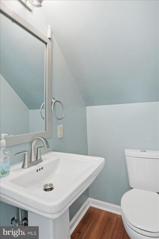 1145 PROGRESS RD, Chambersburg, PA 17201
