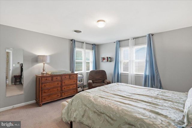 1145 PROGRESS RD, Chambersburg, PA 17201