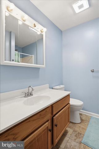 1145 PROGRESS RD, Chambersburg, PA 17201