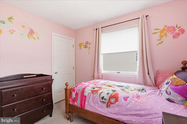 1145 PROGRESS RD, Chambersburg, PA 17201
