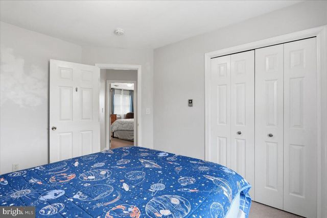 1145 PROGRESS RD, Chambersburg, PA 17201