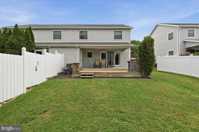 1145 PROGRESS RD, Chambersburg, PA 17201