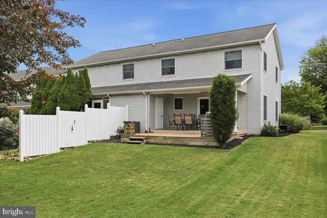1145 PROGRESS RD, Chambersburg, PA 17201