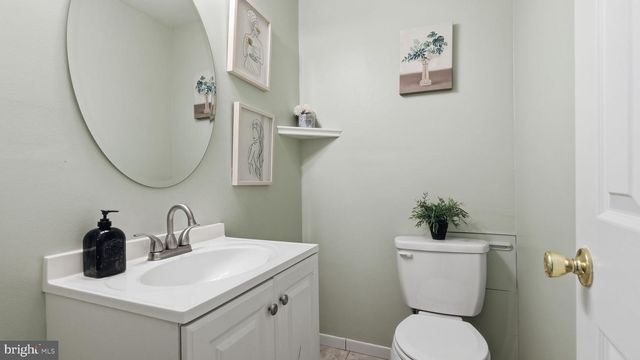 18249 ROY CROFT DR, Hagerstown, MD 21740