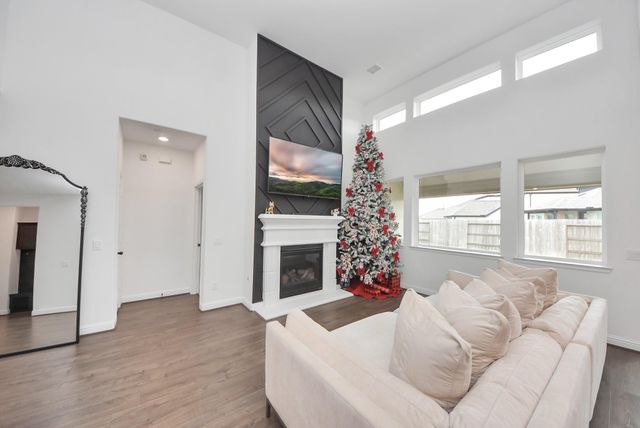 647 Malibu Pines Drive, Katy, TX 77493