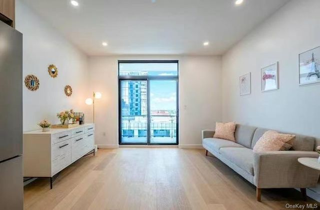 134-16 35th Avenue 7E, Flushing, NY 11354