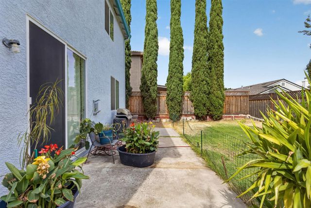 4424 Winje Dr, Antelope, CA 95843