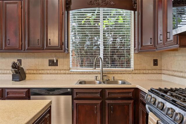 4424 Winje Dr, Antelope, CA 95843
