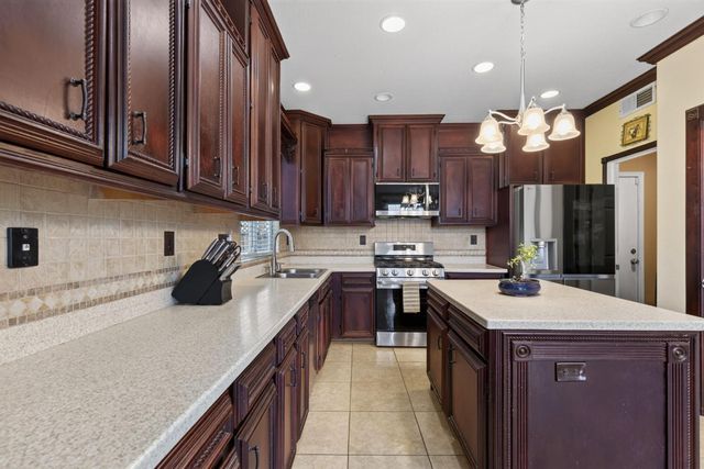4424 Winje Dr, Antelope, CA 95843