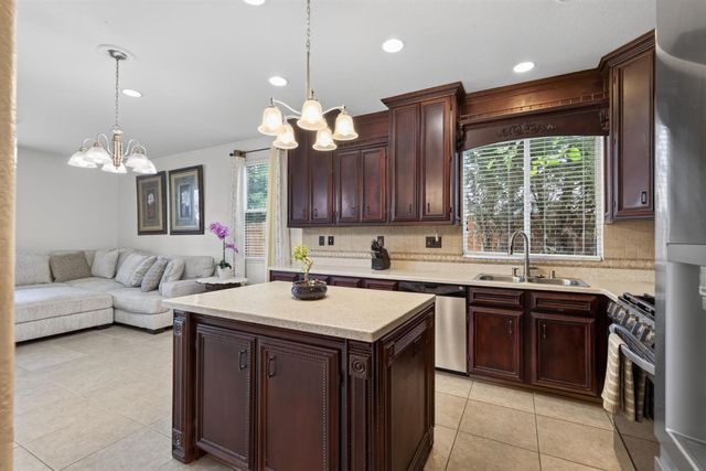 4424 Winje Dr, Antelope, CA 95843