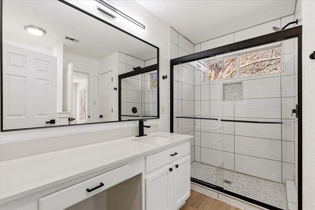 1007 Port Daniel DR, Leander, TX 78641