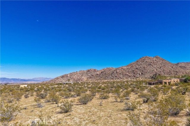 7054 Canyon Road, Twentynine Palms, CA 92277