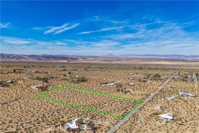 7054 Canyon Road, Twentynine Palms, CA 92277
