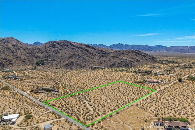 7054 Canyon Road, Twentynine Palms, CA 92277