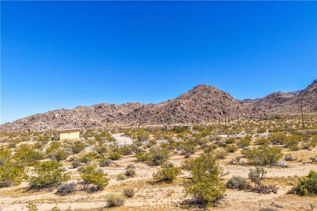 7054 Canyon Road, Twentynine Palms, CA 92277