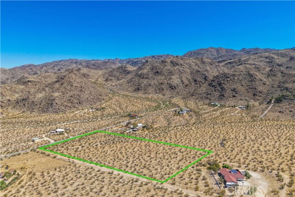 7054 Canyon Road, Twentynine Palms, CA 92277