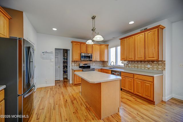 435 Vath Street, Jackson, NJ 08527