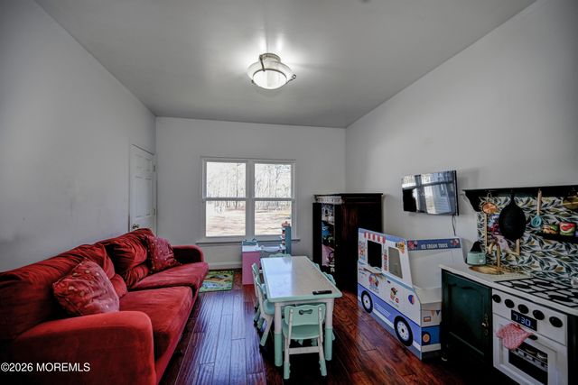 435 Vath Street, Jackson, NJ 08527