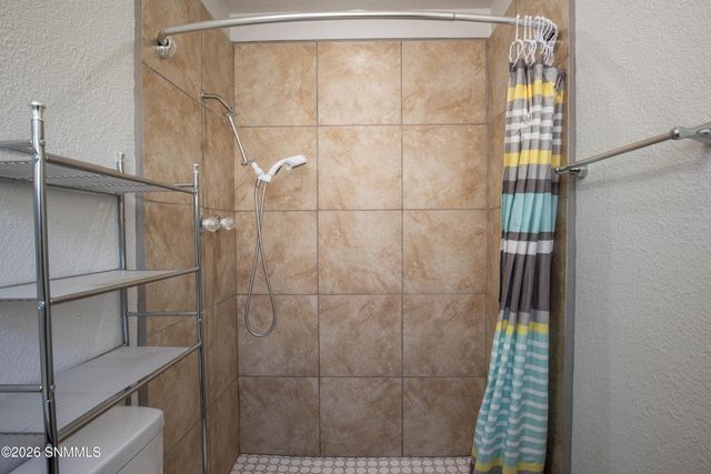 1825 Cruse Avenue, Las Cruces, NM 88005