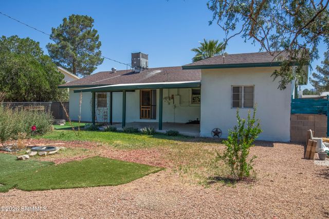 1825 Cruse Avenue, Las Cruces, NM 88005