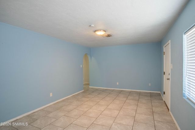 1825 Cruse Avenue, Las Cruces, NM 88005