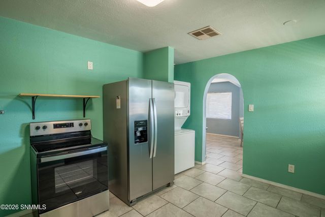 1825 Cruse Avenue, Las Cruces, NM 88005