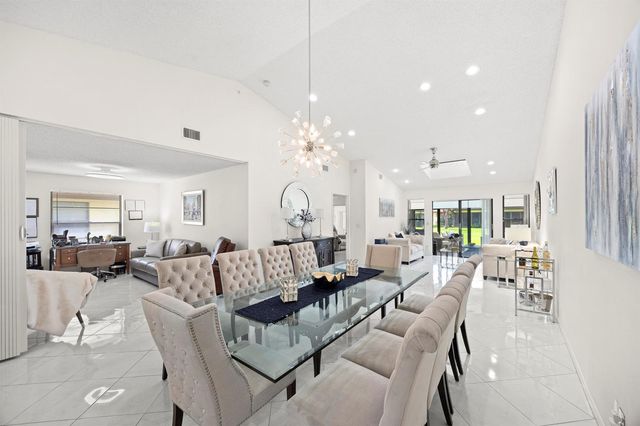 5916 Sunswept Lane A, Boynton Beach, FL 33437