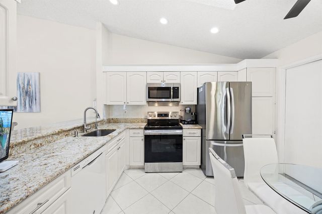 5916 Sunswept Lane A, Boynton Beach, FL 33437