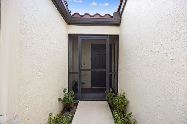 5916 Sunswept Lane A, Boynton Beach, FL 33437