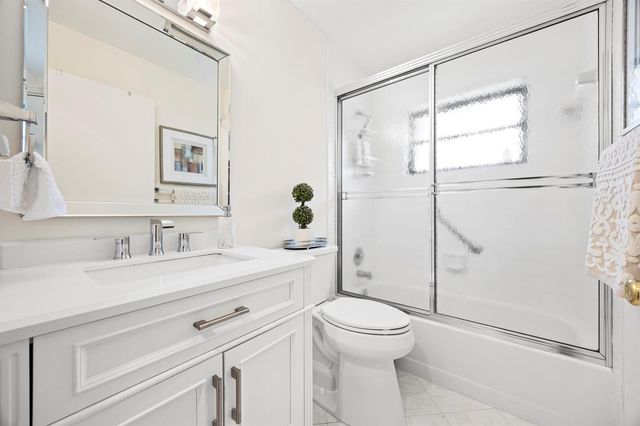 5916 Sunswept Lane A, Boynton Beach, FL 33437