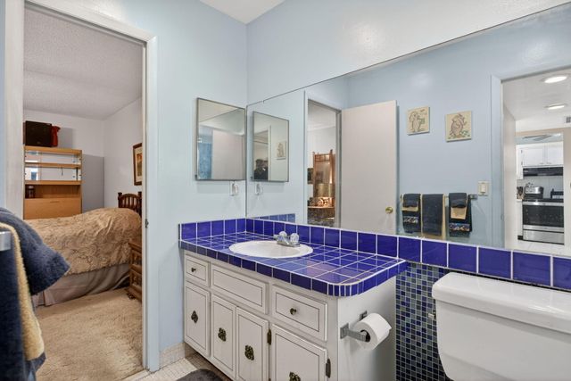 5111 W Oakland Park Boulevard 105, Lauderdale Lakes, FL 33313