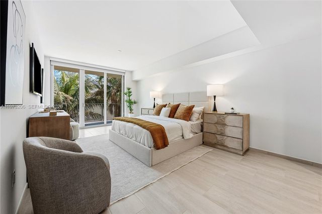 10281 W Bay Harbor Dr 202, Bay Harbor Islands, FL 33154