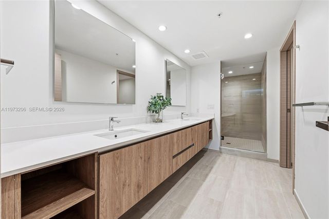 10281 W Bay Harbor Dr 202, Bay Harbor Islands, FL 33154