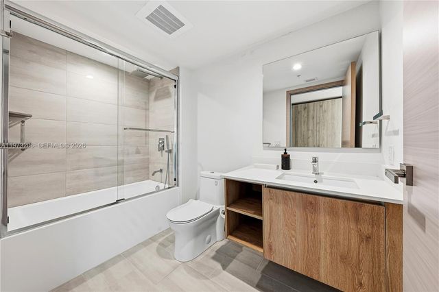 10281 W Bay Harbor Dr 202, Bay Harbor Islands, FL 33154