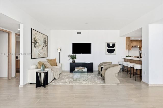 10281 W Bay Harbor Dr 202, Bay Harbor Islands, FL 33154