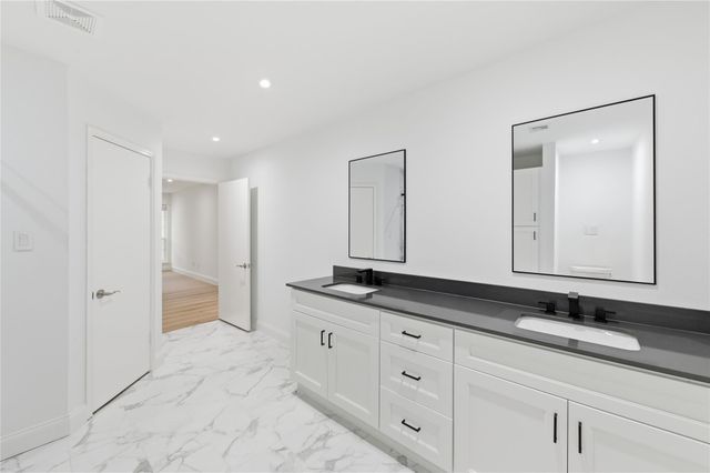 15827 Foxgate Road, Houston, TX 77079