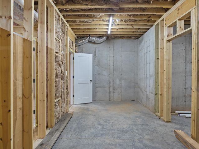225 Aurora Lane, Tryon, NC 28782