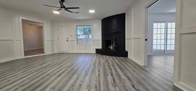 47 W Dansby Drive, Galveston, TX 77551