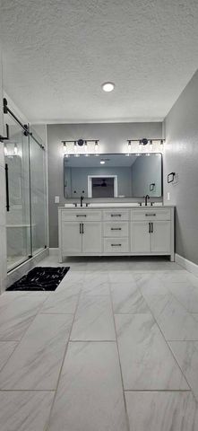 47 W Dansby Drive, Galveston, TX 77551