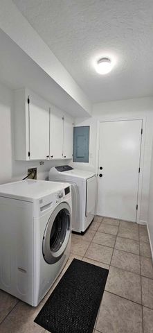 47 W Dansby Drive, Galveston, TX 77551